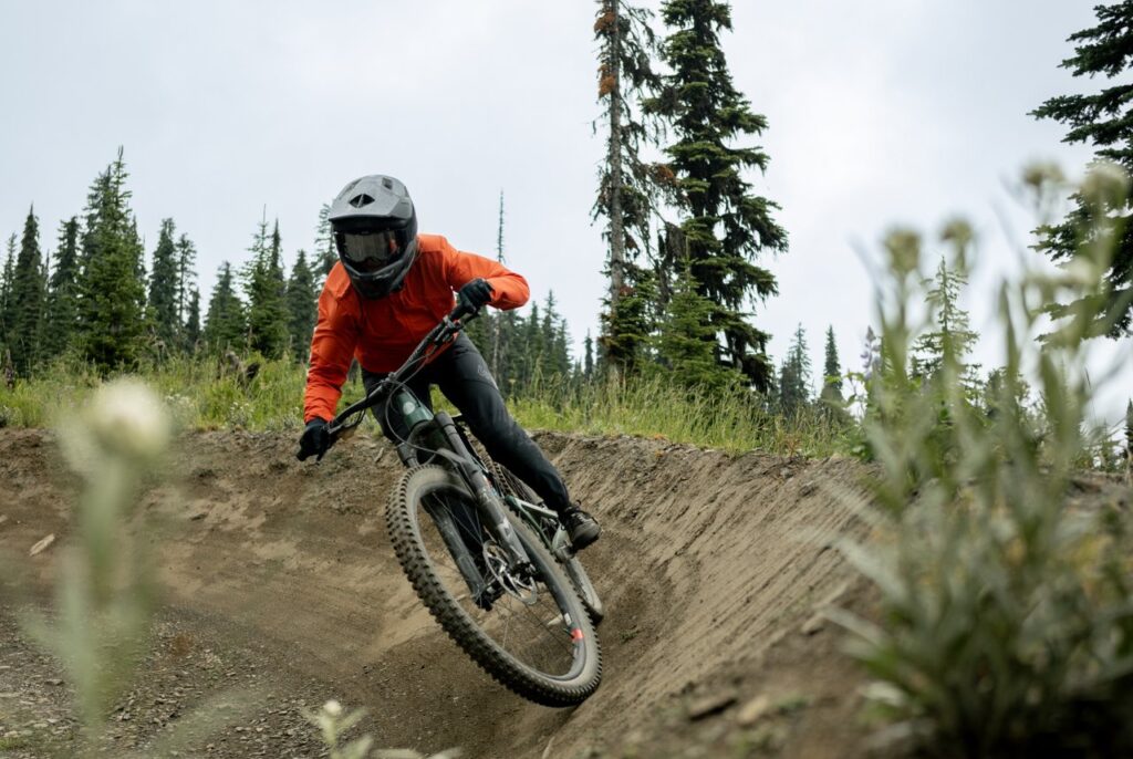 mountain biking okanagan